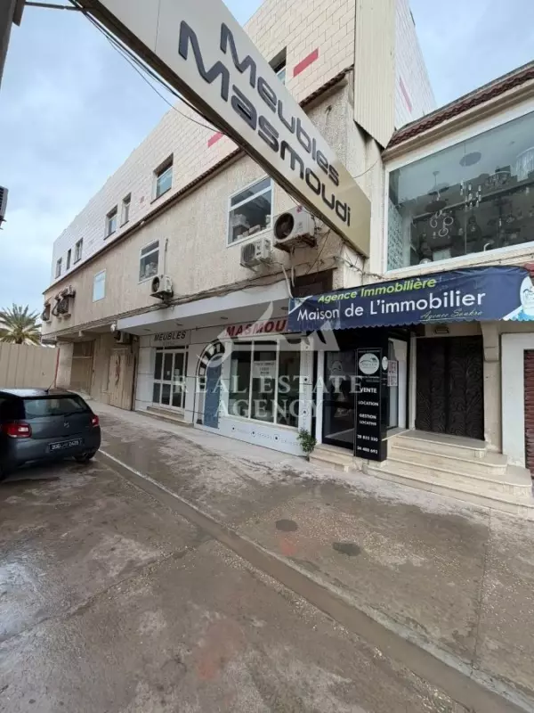 Showroom d’Exception à Louer